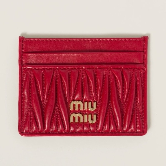 MIU MIU Matelasse Leather Card Case Red - Picture 1 of 3
